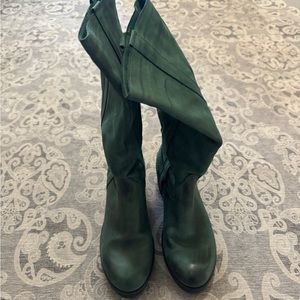 Italian boots, green, size 40